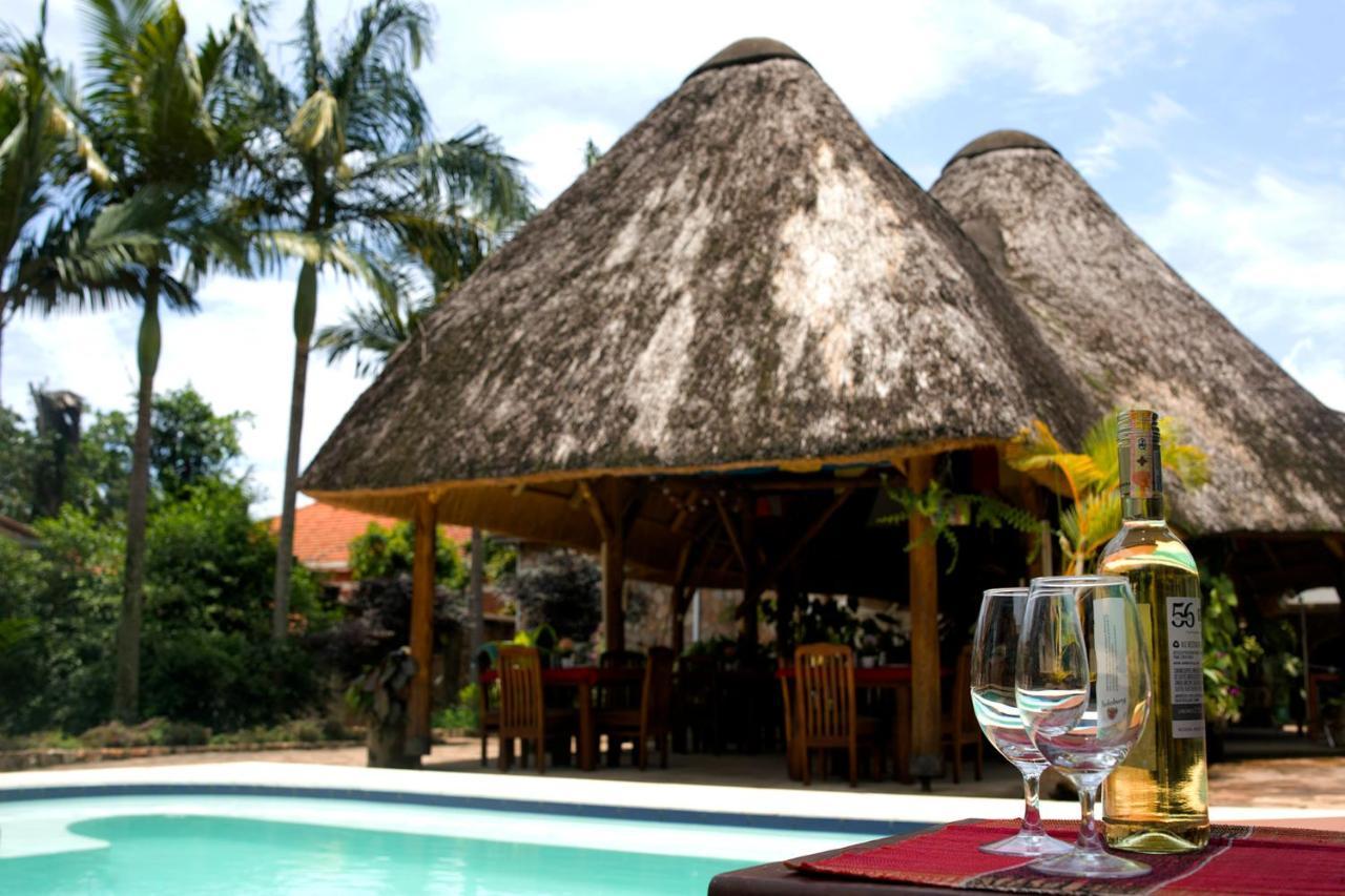 Entebbe Palm Hotel Exterior photo
